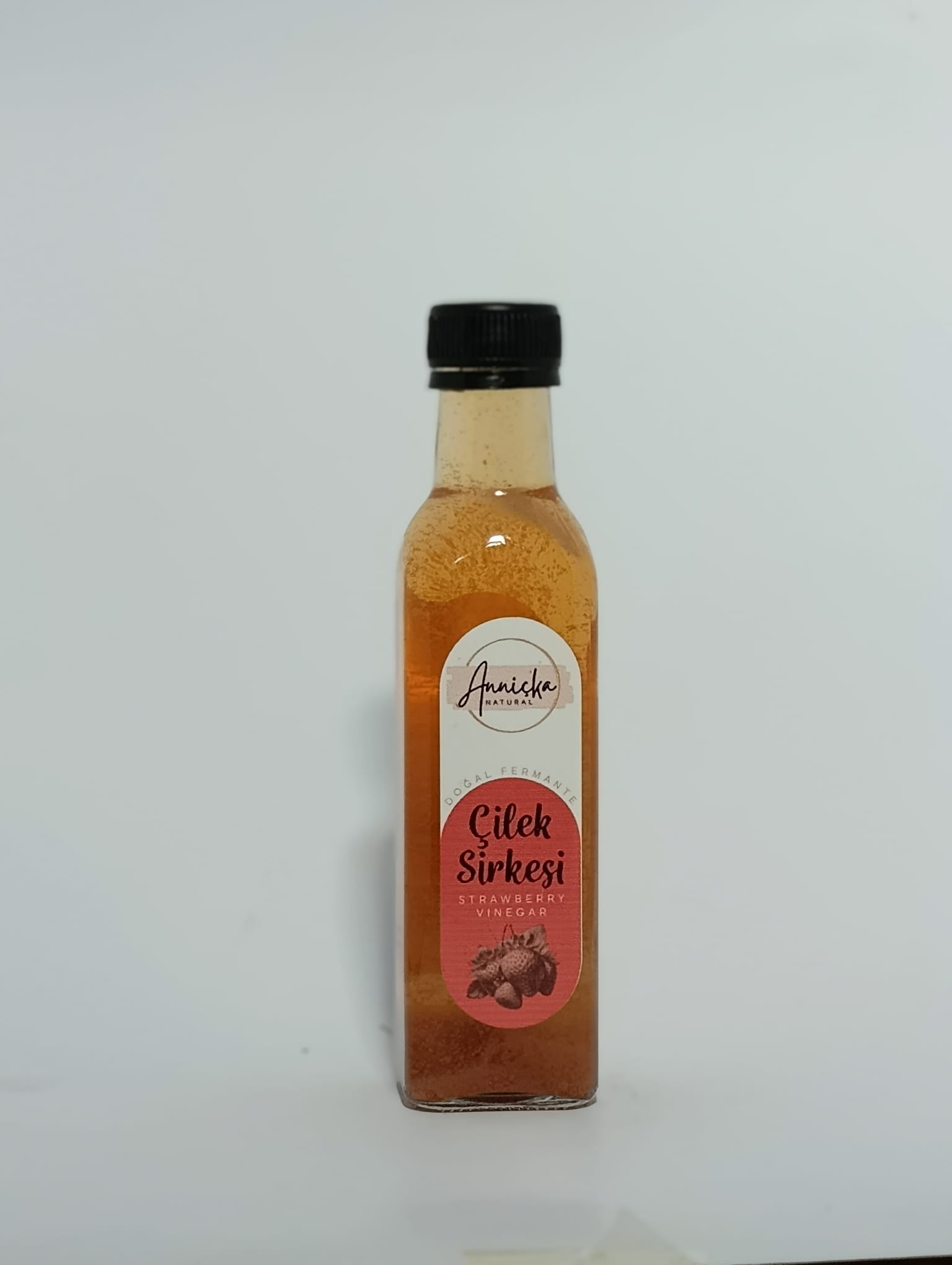 Anniçka Ev Yapımı Çilek Sirkesi 250 Ml